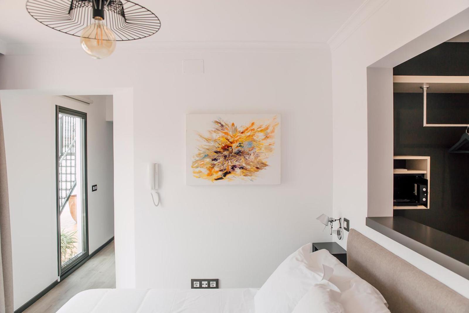 Puerta Catedral Holiday Suites Sevilla Habitación foto