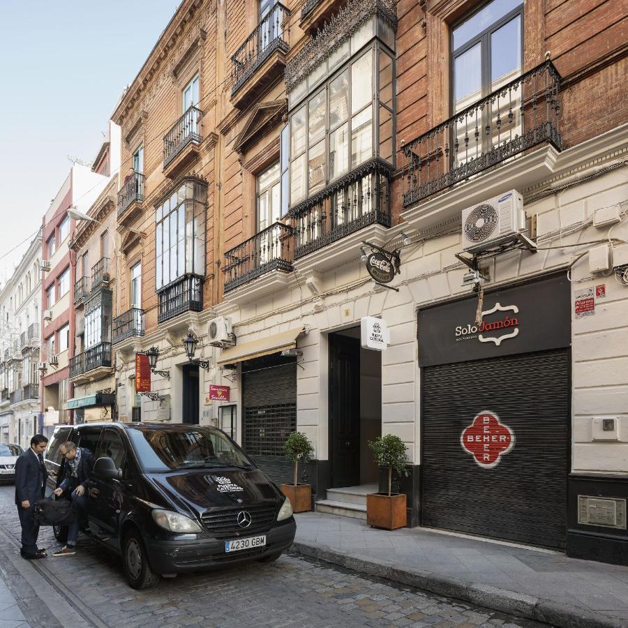 Puerta Catedral Holiday Suites Sevilla Exterior foto